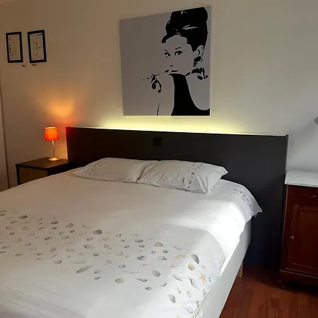 Bed & Breakfast Logies Zen Aan Zee Ostend