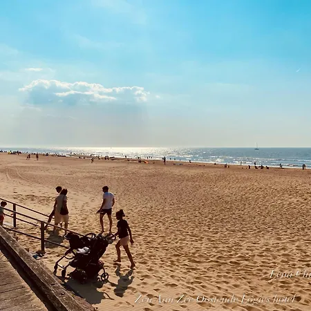 Logies Zen Aan Zee לינה וארוחת בוקר 4*